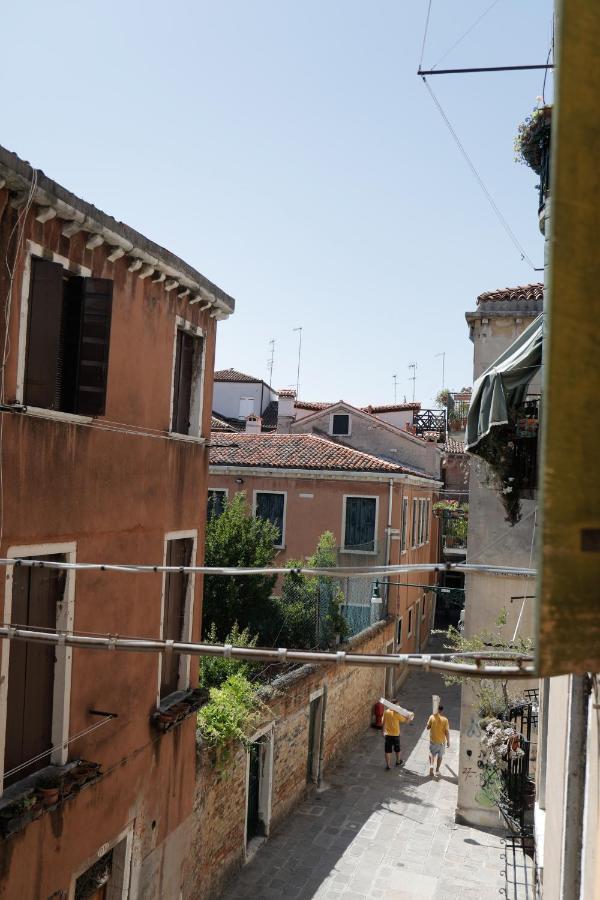Casa Vacanze Angolo 'Sconto Venetië Buitenkant foto