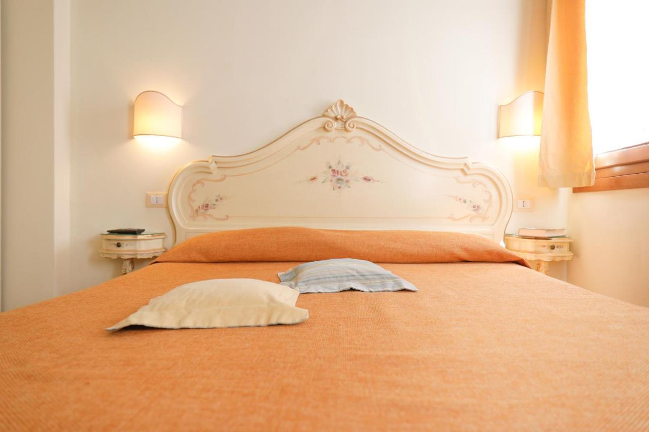 Casa Vacanze Angolo 'Sconto Venetië Buitenkant foto