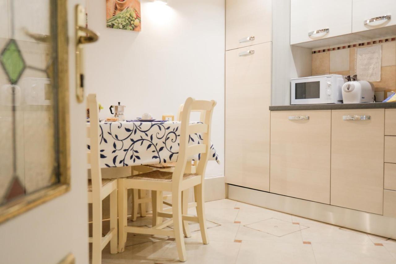Casa Vacanze Angolo 'Sconto Venetië Buitenkant foto