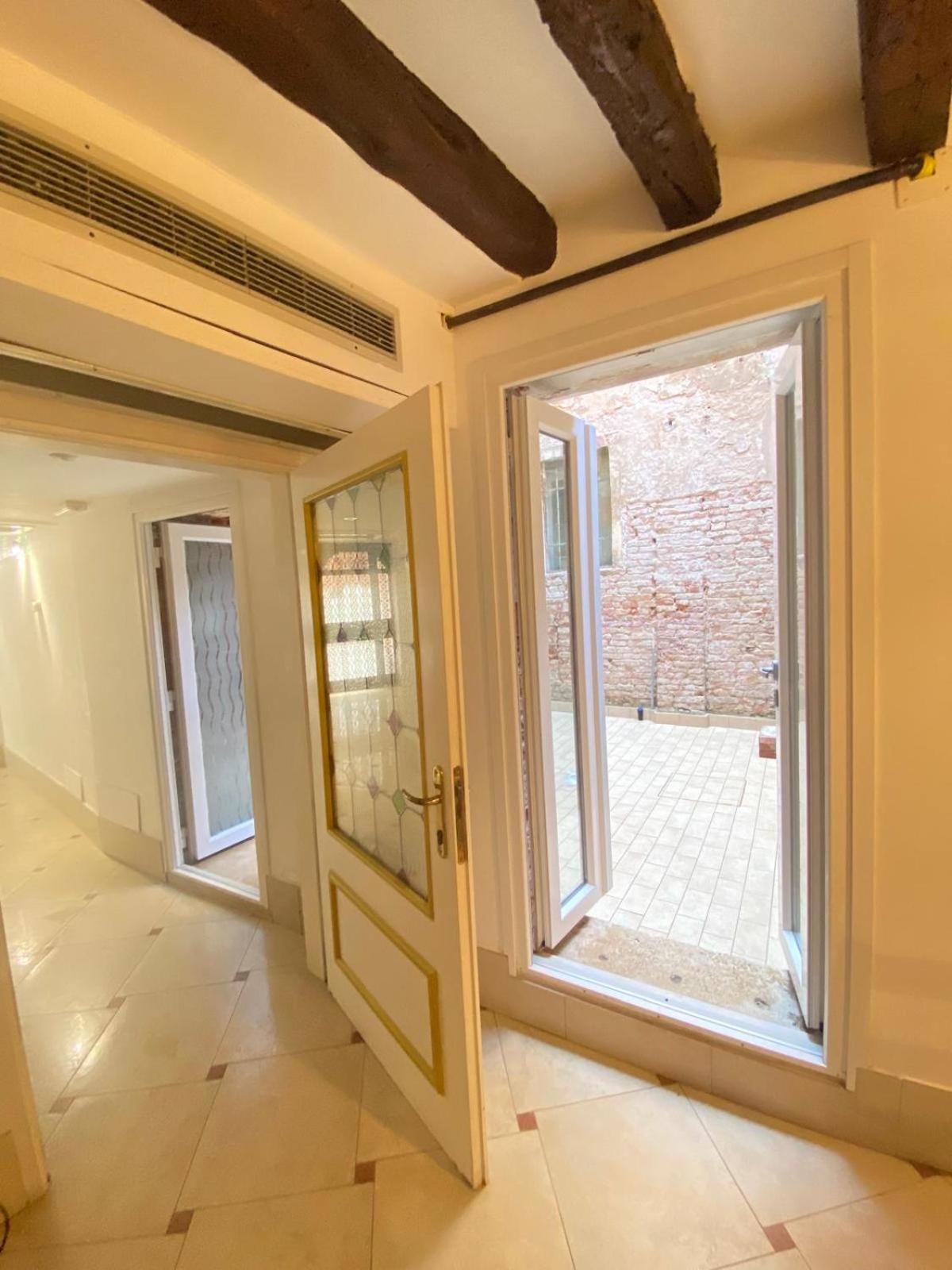 Casa Vacanze Angolo 'Sconto Venetië Buitenkant foto
