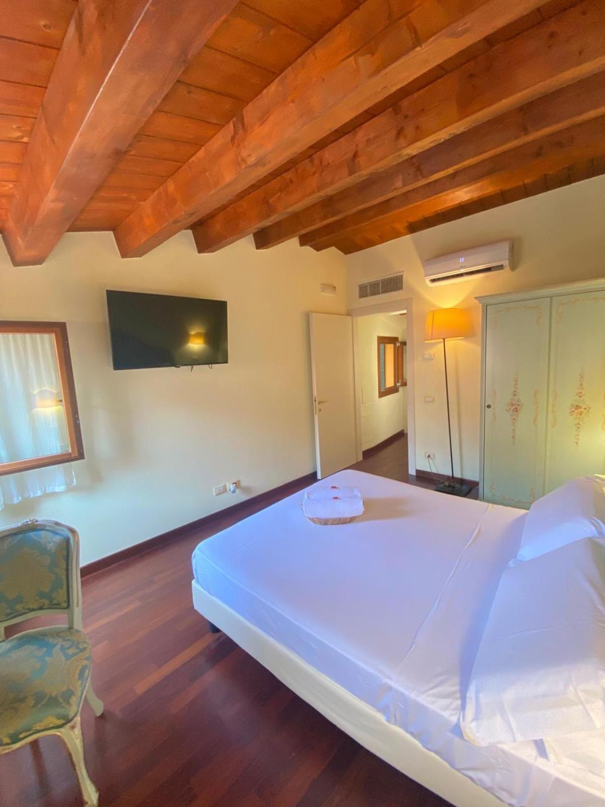 Casa Vacanze Angolo 'Sconto Venetië Buitenkant foto