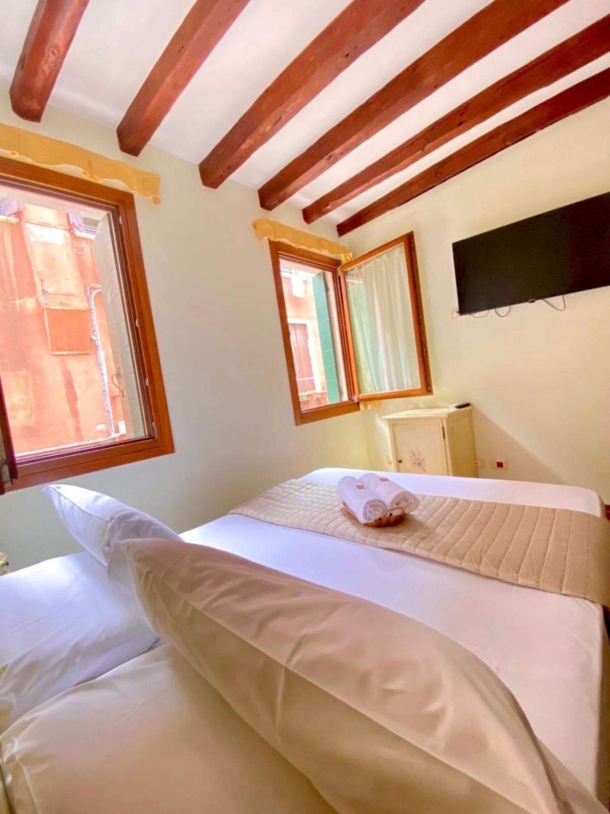 Casa Vacanze Angolo 'Sconto Venetië Buitenkant foto