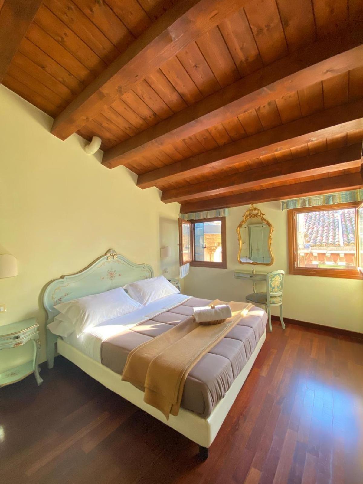 Casa Vacanze Angolo 'Sconto Venetië Buitenkant foto